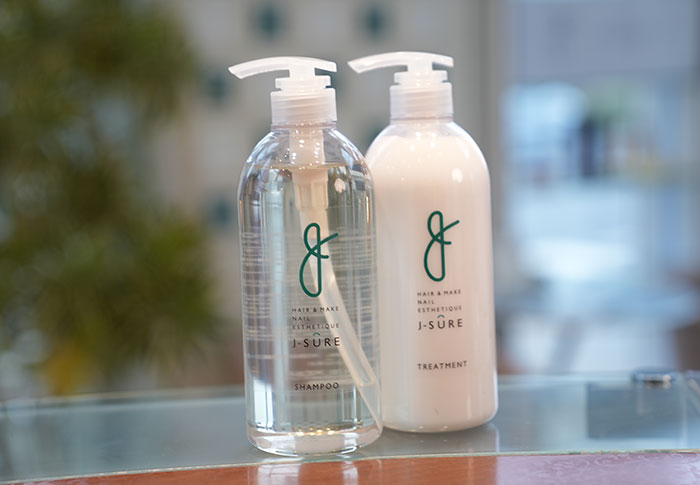 SHAMPOO & TREATMENT